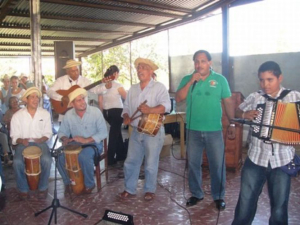 La música panameña se apoderó del evento y todo fue una fiesta.